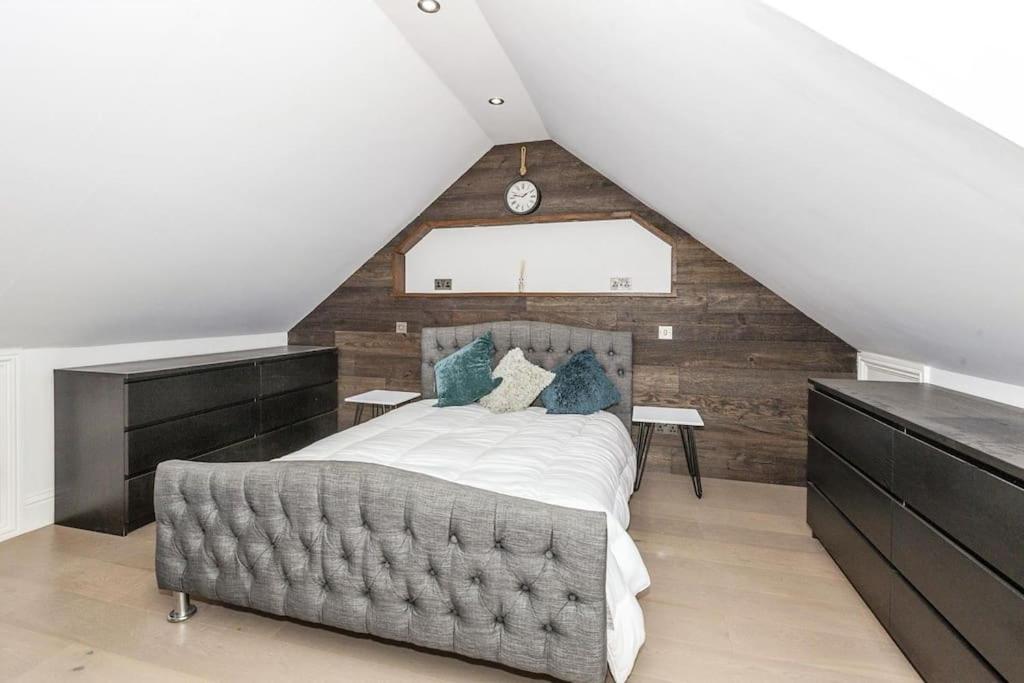 Lovely 2-Bed In Windsor Free Parking, 1 Mile From Legoland Exteriér fotografie